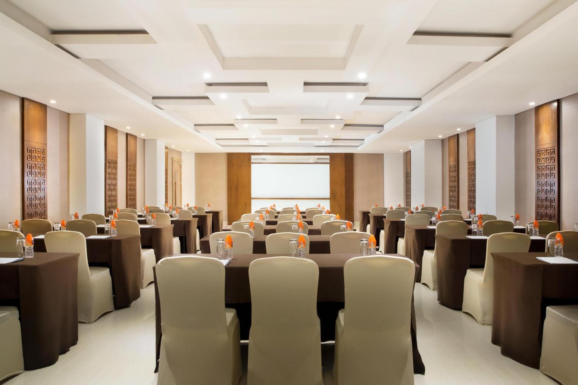 Four Points By Sheraton Makassar Kültér fotó