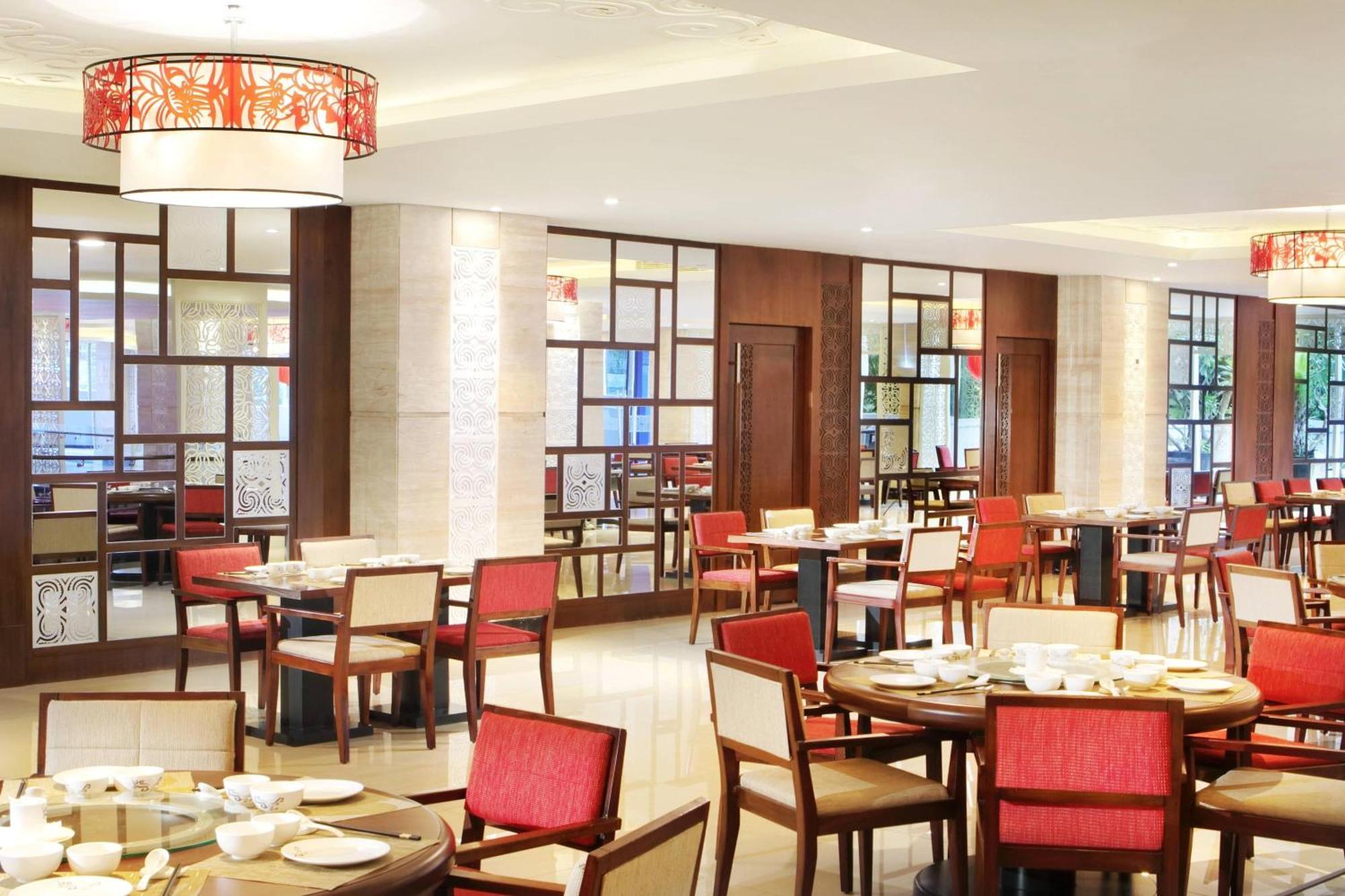 Four Points By Sheraton Makassar Kültér fotó