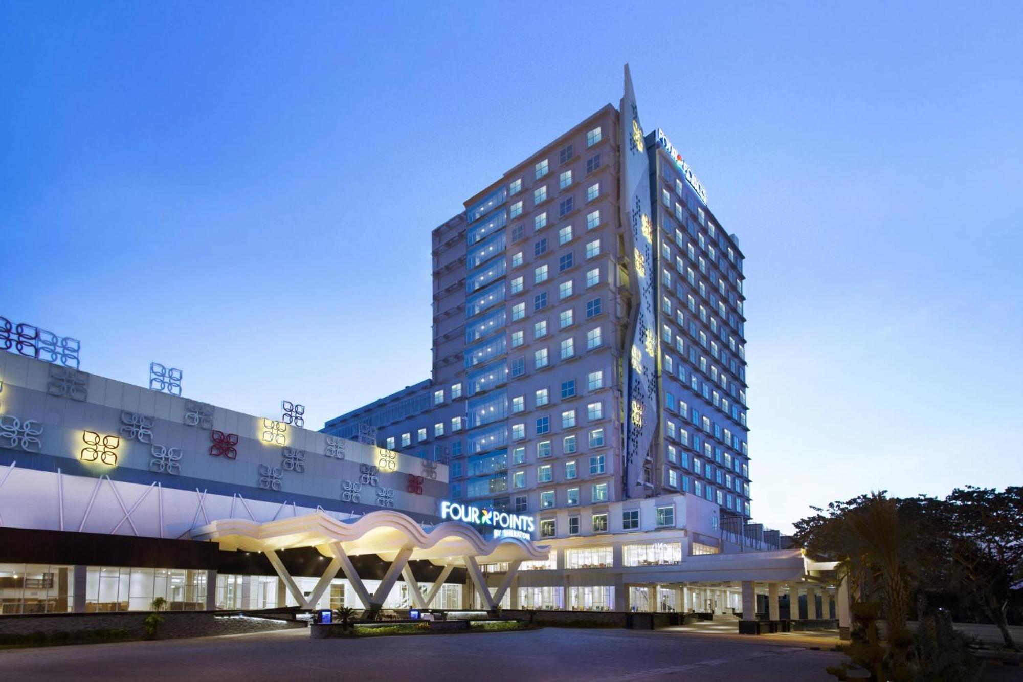 Four Points By Sheraton Makassar Kültér fotó