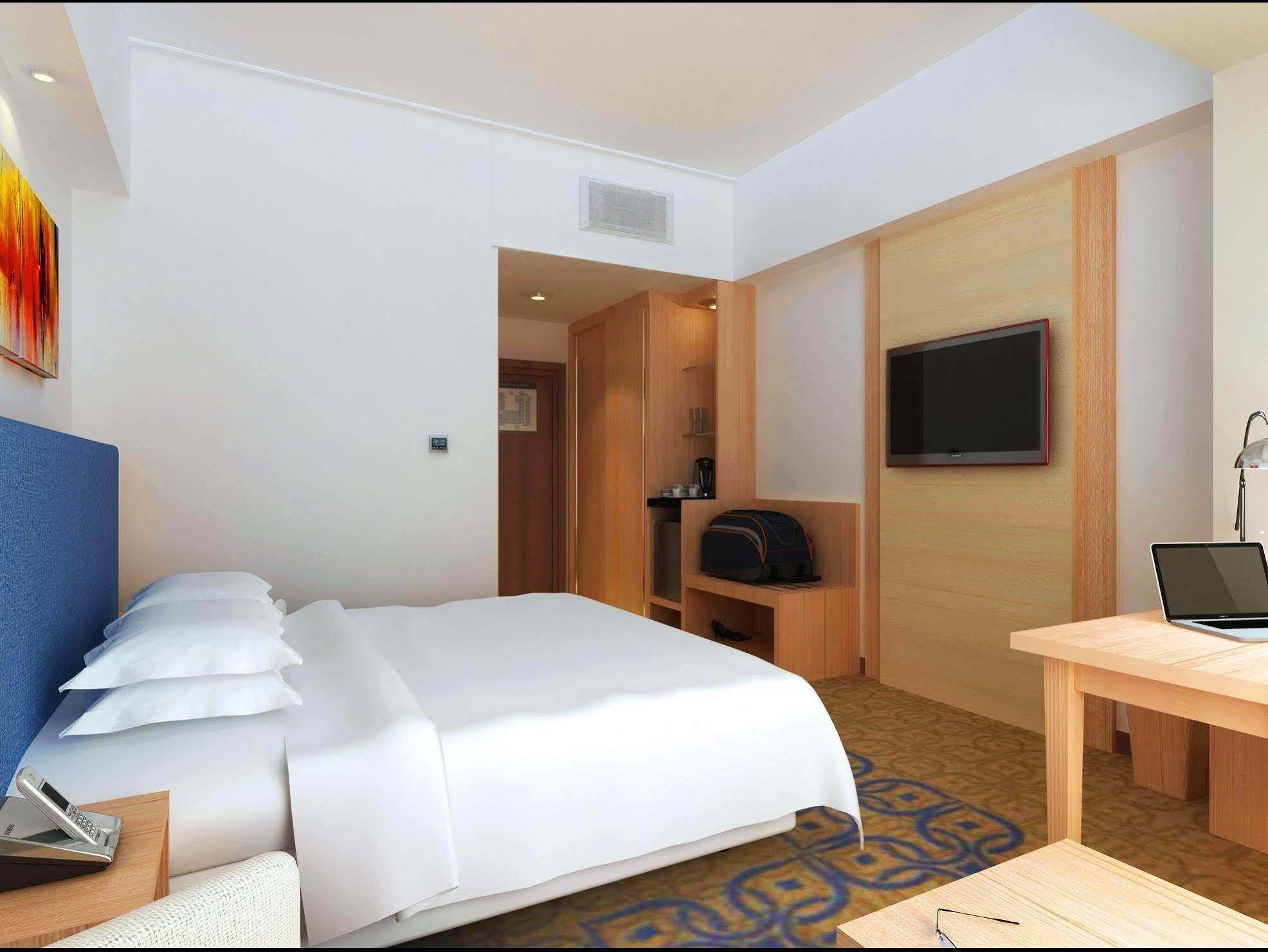 Four Points By Sheraton Makassar Kültér fotó